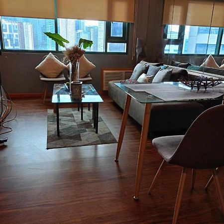Loft Condo Beside Shangri-La Fort Manilla Buitenkant foto