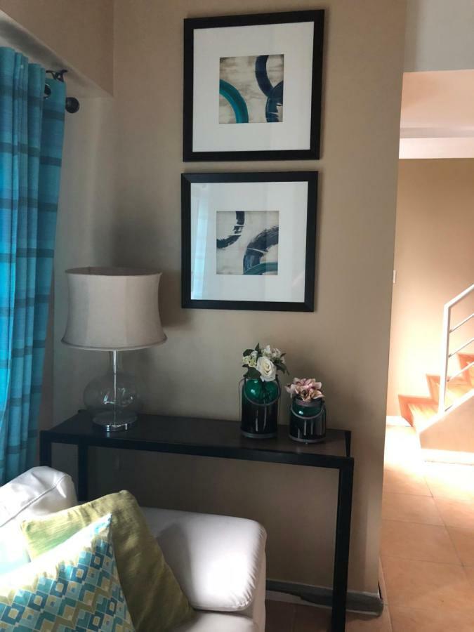 Loft Condo Beside Shangri-La Fort Manilla Buitenkant foto